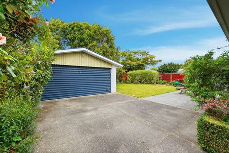 Photo of property in 12 Flower Street, Bryndwr, Christchurch, 8053