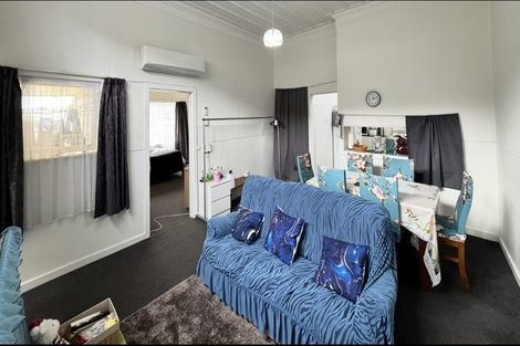 Photo of property in 90 Victoria Avenue, Palmerston North, 4410