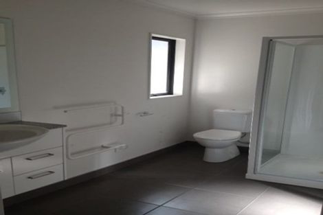 Photo of property in 36 Tiriwa Drive, Massey, Auckland, 0614