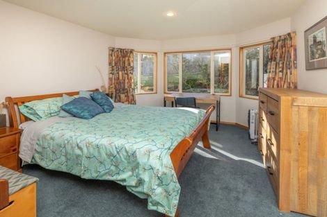 Photo of property in 6 Somerton Rise, Westmorland, Christchurch, 8025