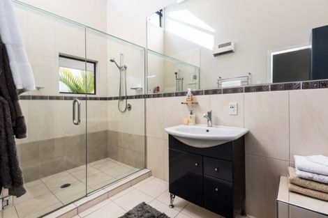 Photo of property in 214 Alfriston Ardmore Road, Ardmore, Papakura, 2582