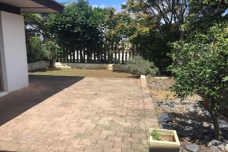 Photo of property in 162 Weatherly Road, Torbay, Auckland, 0630