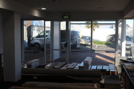 Photo of property in 240 Devon Street West, New Plymouth, 4310