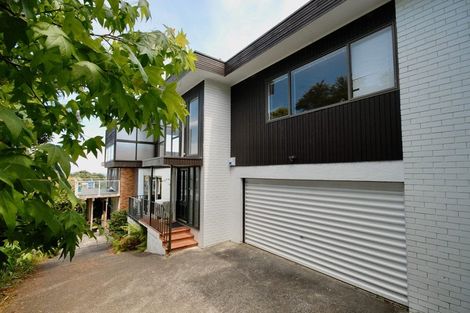 Photo of property in 2/12 Marama Street, Castor Bay, Auckland, 0620