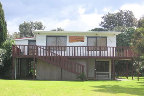 Photo of property in 622 Ocean Road, Whangamata, 3620