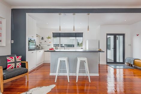 Photo of property in 23 Guy Avenue, Takaro, Palmerston North, 4410