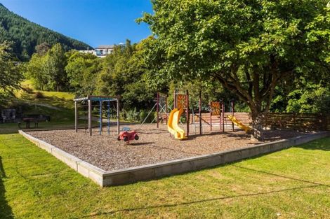 Photo of property in 36 Arawata Terrace, Sunshine Bay, Queenstown, 9300