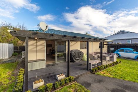 Photo of property in 70 Hills Road, Edgeware, Christchurch, 8013