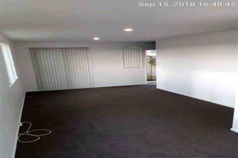 Photo of property in 44 Benchmark Drive, Massey, Auckland, 0614