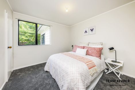 Photo of property in 2/9 Janese Place, Weymouth, Auckland, 2103