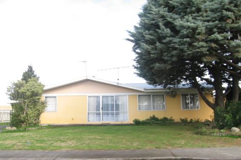 Photo of property in 24 Crail Avenue, Flaxmere, Hastings, 4120