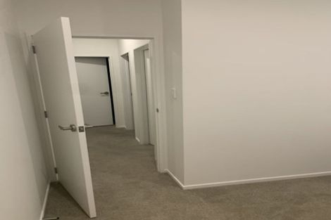 Photo of property in 1/21 Newham Place, Henderson, Auckland, 0612