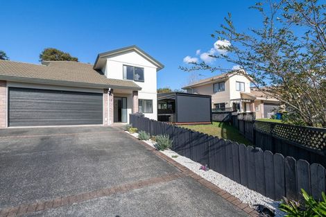 Photo of property in 1/27 Roanoke Way, Albany, Auckland, 0632