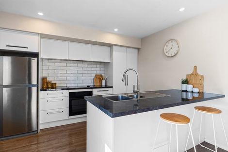 Photo of property in 178 Bowhill Road, New Brighton, Christchurch, 8083