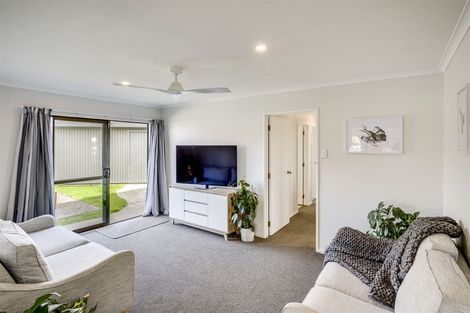 Photo of property in 14 Lamason Street, Greenmeadows, Napier, 4112