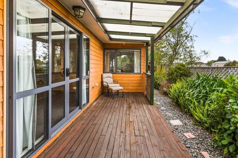 Photo of property in 2/16 Alan Styles Place, Greenmeadows, Napier, 4112