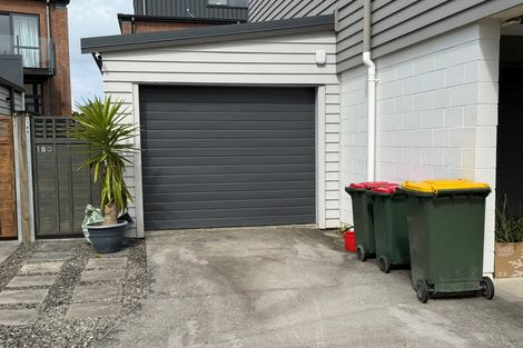 Photo of property in 180 Hobsonville Point Road, Hobsonville, Auckland, 0616