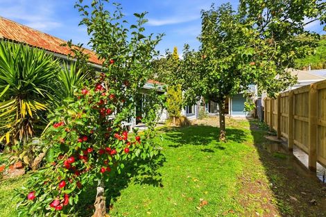 Photo of property in 34 Woodhaugh Street, Woodhaugh, Dunedin, 9010