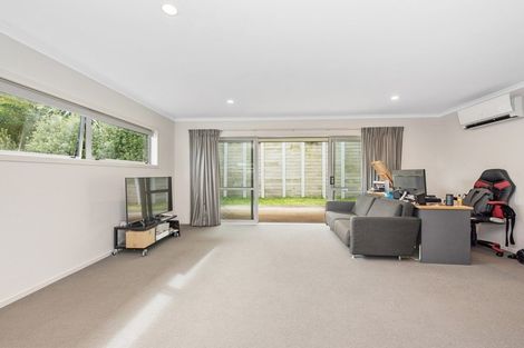 Photo of property in 3/50 Banbury Crescent, Fairfield, Hamilton, 3214