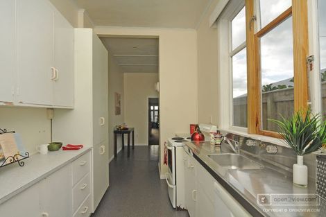Photo of property in 15 Connaught Terrace, Brooklyn, Wellington, 6021