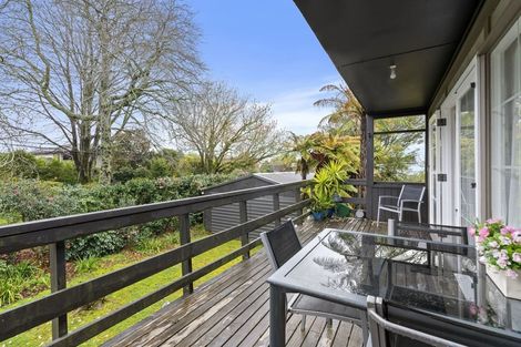 Photo of property in 113 Kawaha Point Road, Kawaha Point, Rotorua, 3010