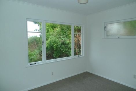 Photo of property in 5 Potiki Place, Glen Innes, Auckland, 1072