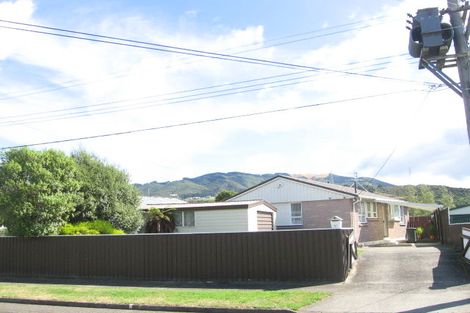 Photo of property in 12 Mary Crescent, Elderslea, Upper Hutt, 5018