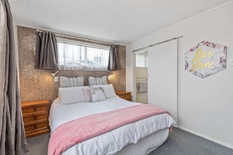 Photo of property in 21 Langley Avenue, Milson, Palmerston North, 4414