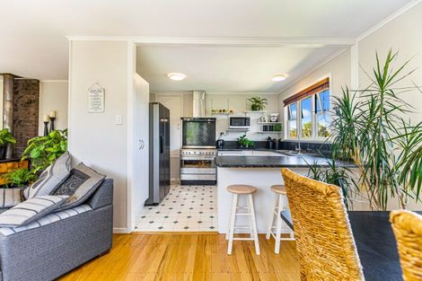 Photo of property in 21 Salem Place, Torbay, Auckland, 0630