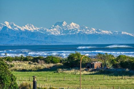 Photo of property in 25 Domain Terrace, Karoro, Greymouth, 7805