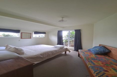 Photo of property in 21 Arden Place, Oakura, 4314