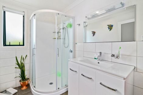 Photo of property in 46 Mountain Road, Western Heights, Rotorua, 3015