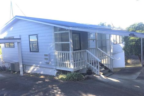 Photo of property in 2 West Lynn Road, Titirangi, Auckland, 0604