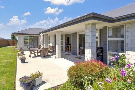 Photo of property in 4 Rosewood Drive, Amberley, 7410