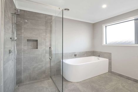 Photo of property in 5 Hydrangea Lane, Milson, Palmerston North, 4414