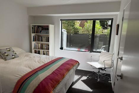 Photo of property in 8b Frandi Street, Thorndon, Wellington, 6011