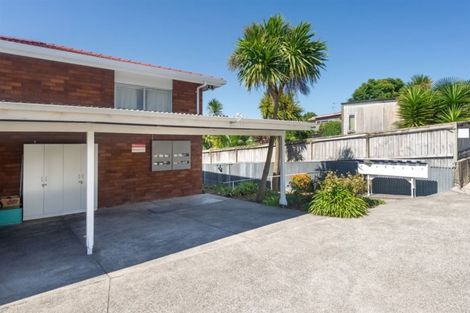 Photo of property in 2/16 Willerton Avenue, New Lynn, Auckland, 0600