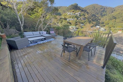 Photo of property in 26 Waitohu Road, York Bay, Lower Hutt, 5013