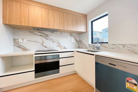 Photo of property in 5/7 Peverill Crescent, Papatoetoe, Auckland, 2025