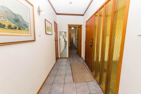 Photo of property in 114 Napier Road, Havelock North, 4130