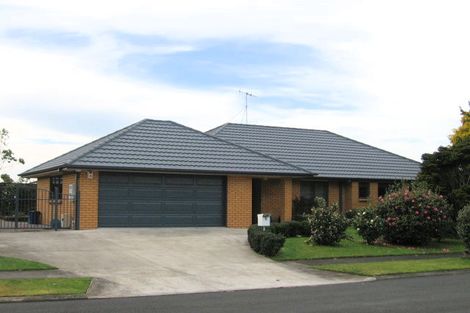 Photo of property in 2 Wilfred Street, St Andrews, Hamilton, 3200