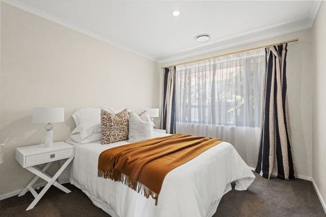 Photo of property in 190 Main North Road, Redwood, Christchurch, 8051