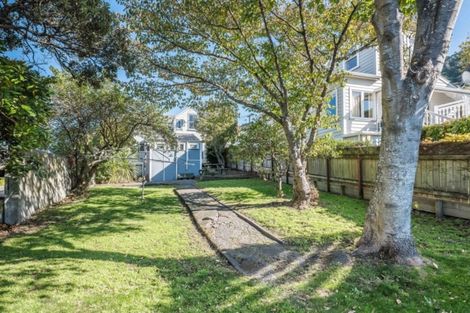 Photo of property in 6 Newman Terrace, Thorndon, Wellington, 6011