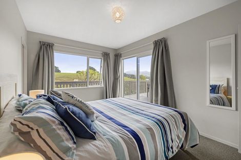 Photo of property in 25 Robertson Street, Raglan, 3225