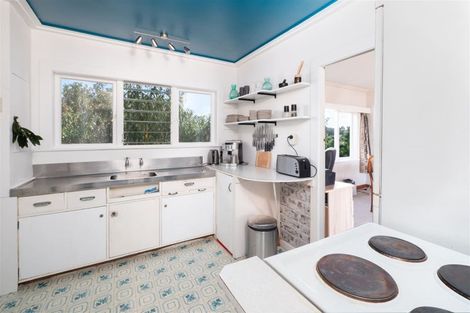 Photo of property in 34 Oneroa Road, Russell, 0202