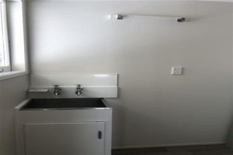 Photo of property in 30 Leaver Place, Weymouth, Auckland, 2103