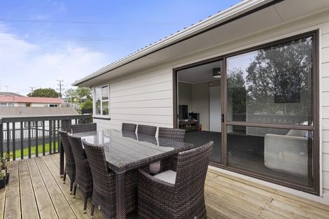 Photo of property in 234 Triangle Road, Massey, Auckland, 0614