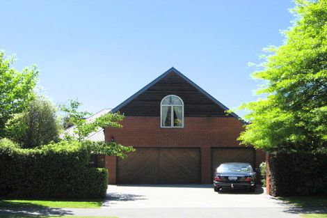 Photo of property in 256 Memorial Avenue, Burnside, Christchurch, 8053