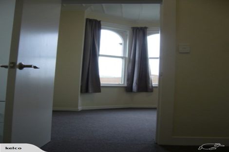 Photo of property in 4 Hawker Street, Mount Victoria, Wellington, 6011