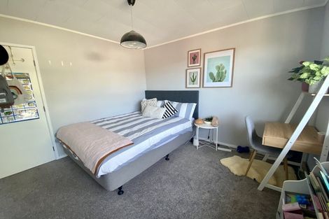 Photo of property in 14 Orton Street, Glenfield, Auckland, 0627